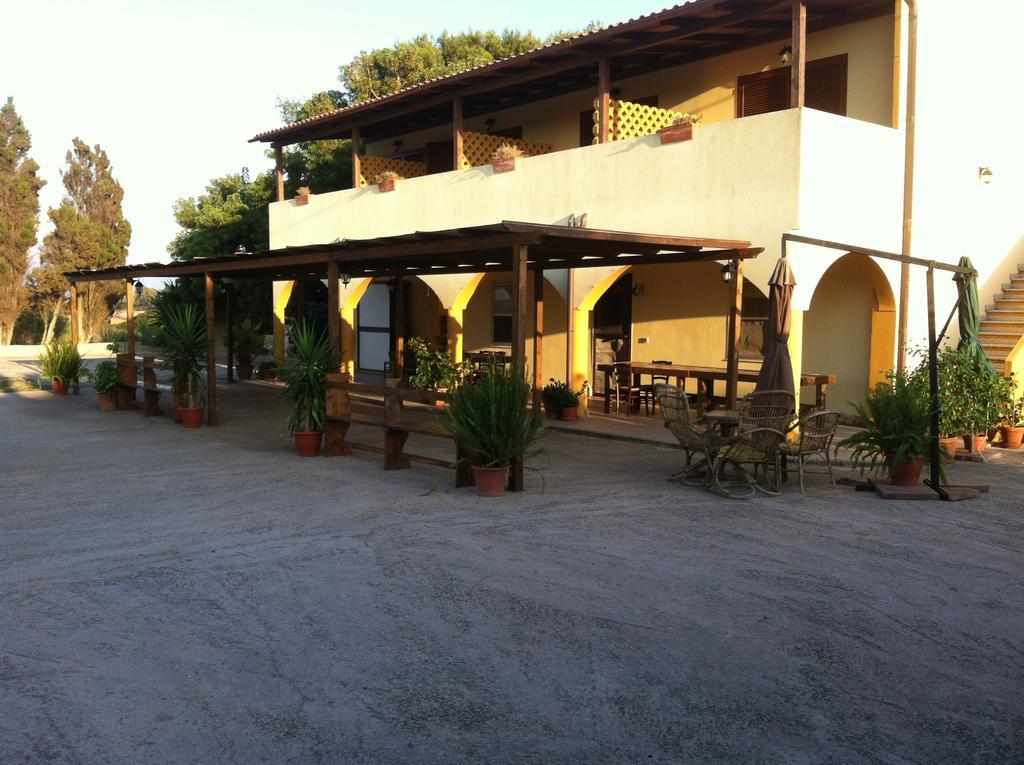 Agriturismo Cuile De Molino ポルト・トッレス エクステリア 写真